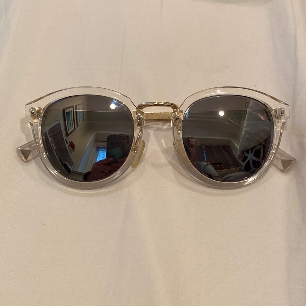 Clear framed mirror sunglassses
